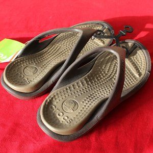 CROCS - Athens Flip Flops - Unisex -Size 6M/8W  - BNWT - Espresso/Walnut